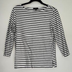 Nursing queen tshirt